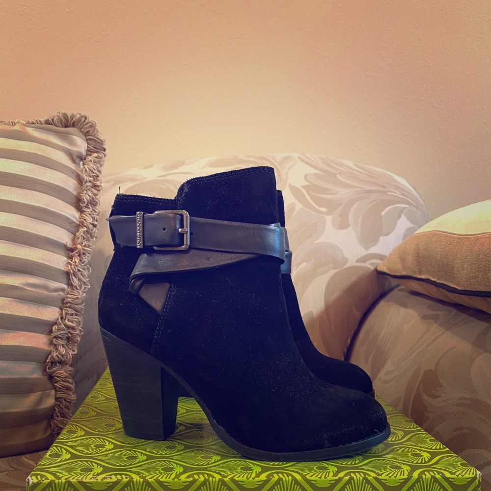 Gianni Bini* booties